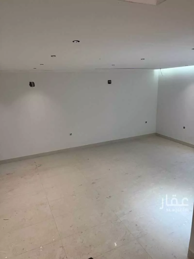 فيلا 9 غرف في طيبة 5