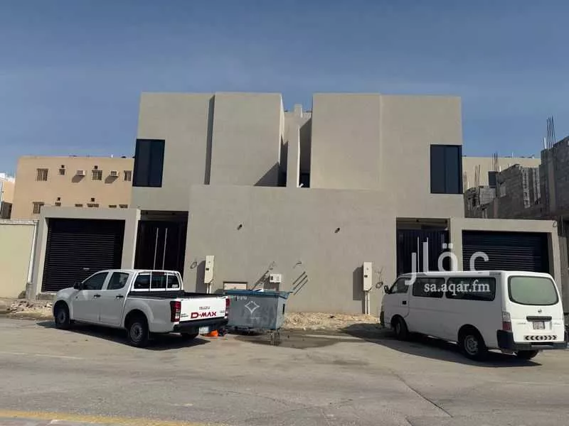 فيلا 9 غرف في طيبة 2