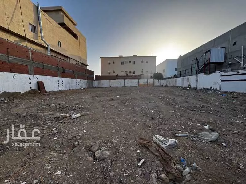 900 sqm land in Al Falah 3