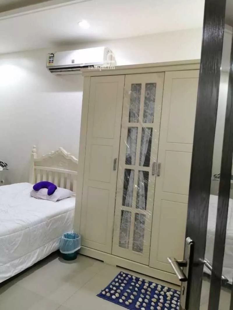 3 bedroom apartment in Al Khaleej 4