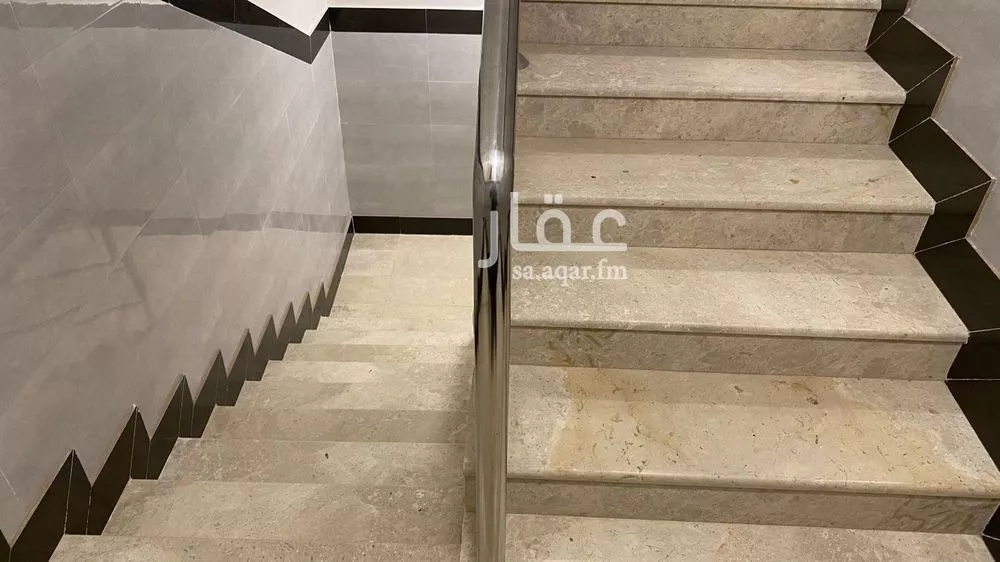 شقة 3 غرف في العليا 3