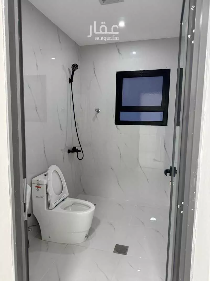 4 bedroom apartment in Al Jawharah, Eastern Province 4