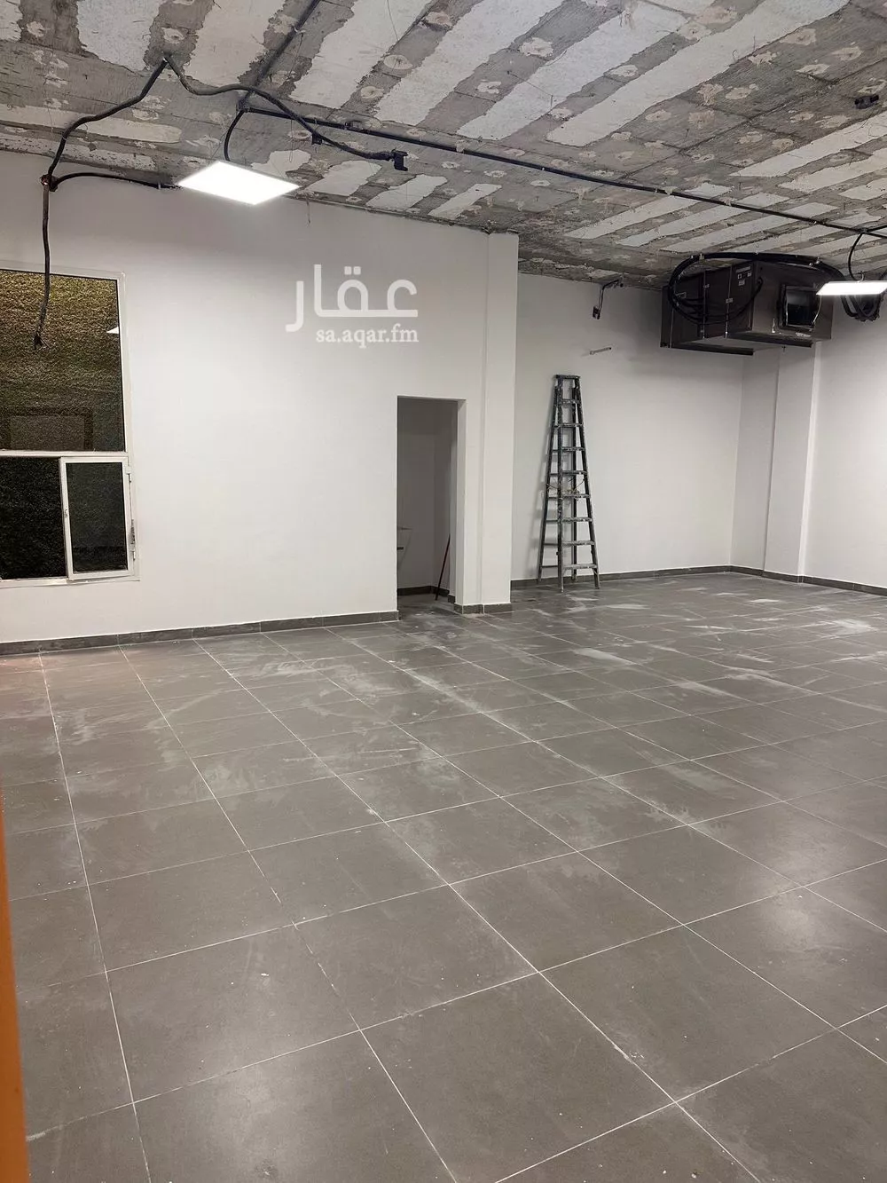 مكتب 100 م² في الملقا 4