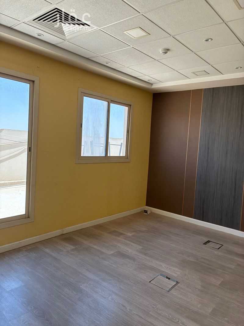 6 bedroom office in Al Yasmin, Riyadh 6