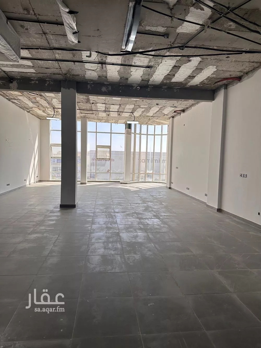 مكتب 250 م² في الملقا 5