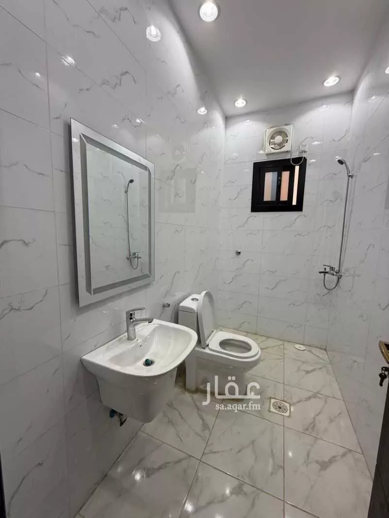4 bedroom apartment in Az Zomorod, Jeddah 7