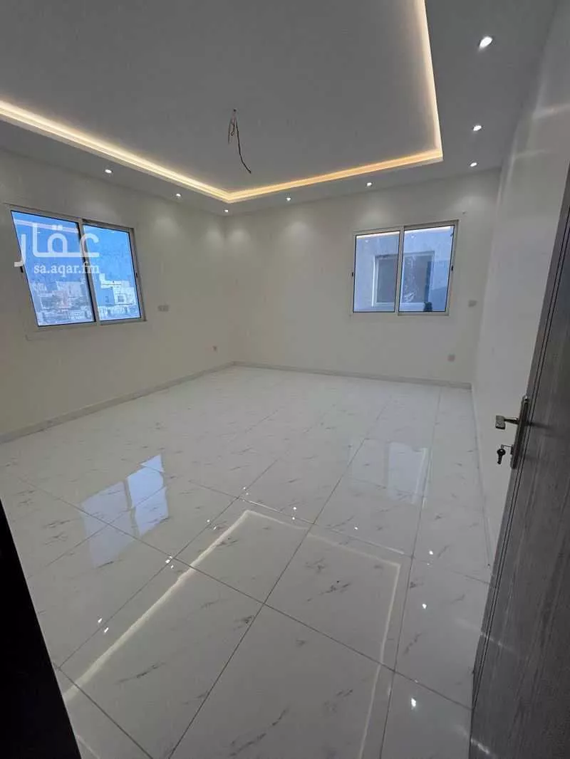 فيلا 9 غرف في الزمرد 4