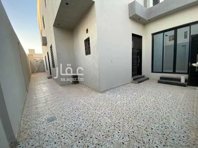 فيلا 5 غرف في الجنادرية 5