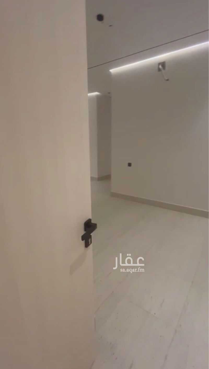 5 bedroom apartment in Al Mahdiyyah, Riyadh 17
