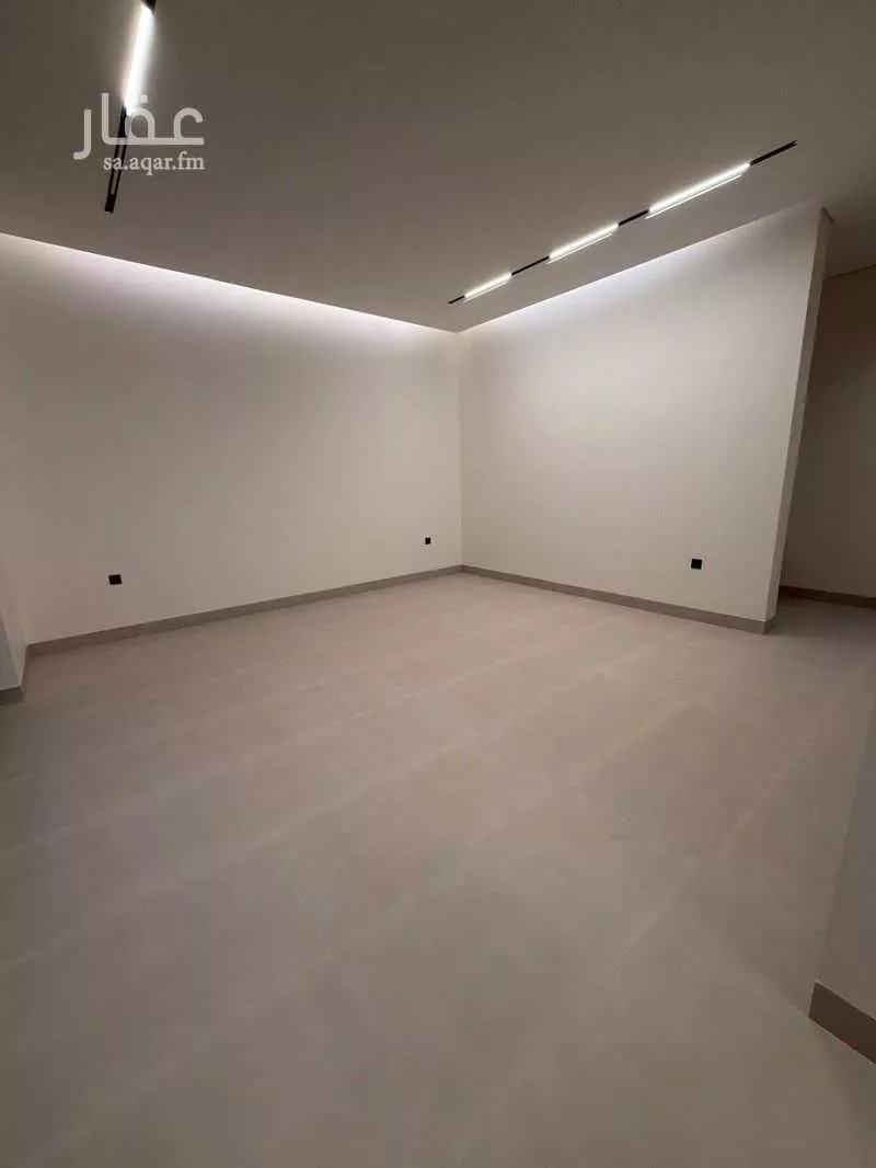 فيلا 5 غرف في النرجس 4