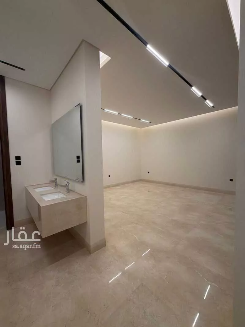 5 bedroom villa in Al Narjis 5