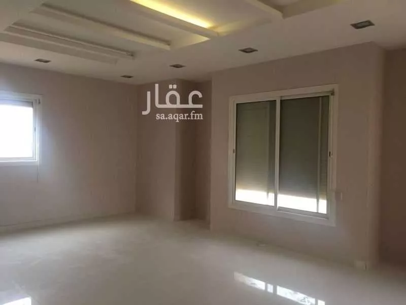 فيلا 10 غرف في العقيق 3