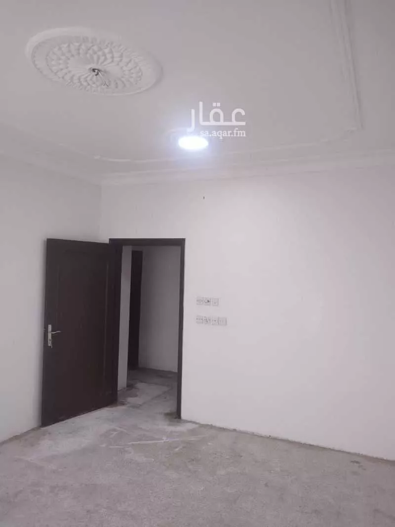 شقة 4 غرف في العزيزية 1