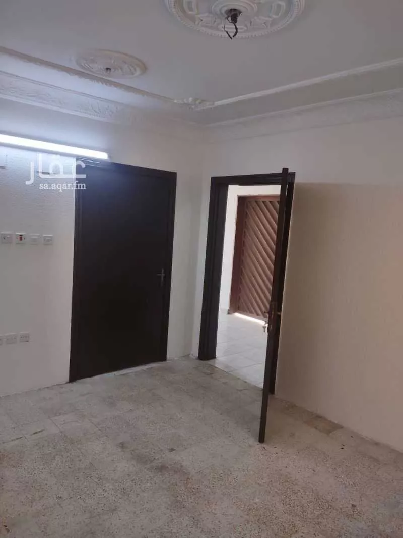 شقة 2 غرف في العزيزية 1