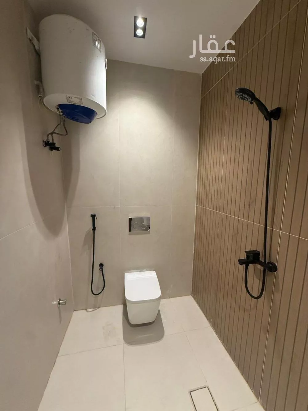 شقة 1 غرف في العقيق 3