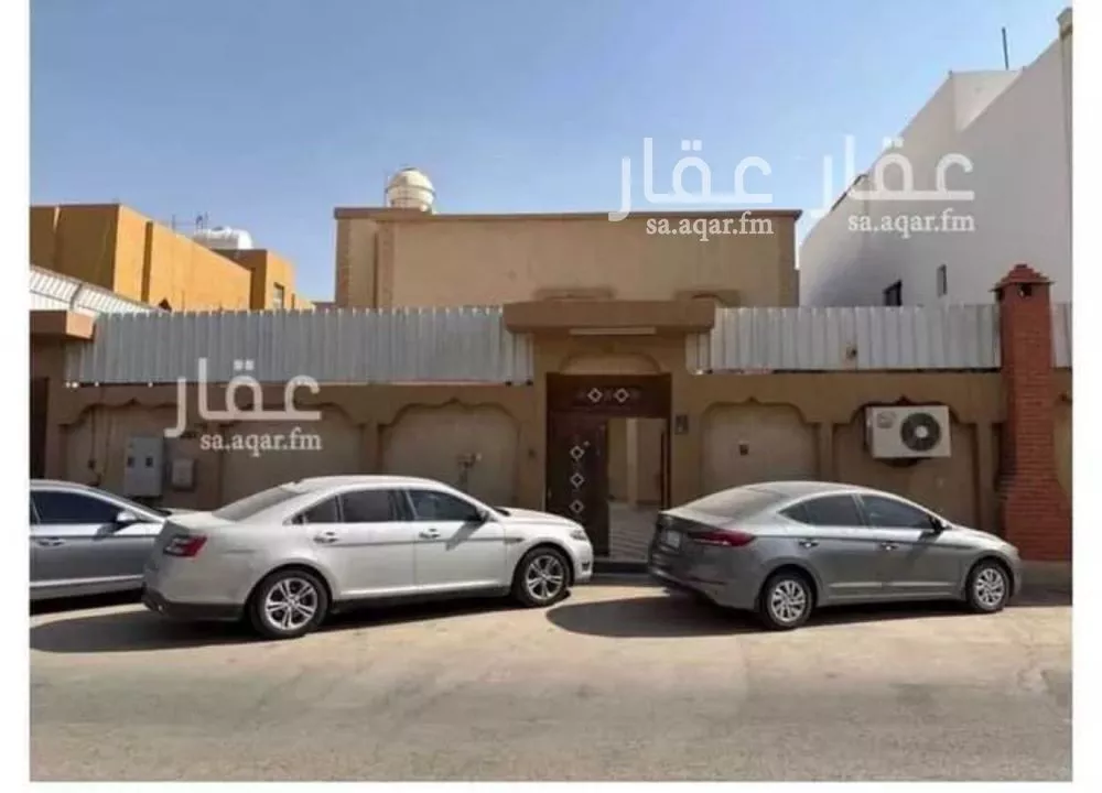 5 bedroom villa in Al Khaleej