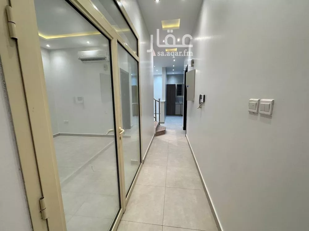 شقة 4 غرف في العارض 4