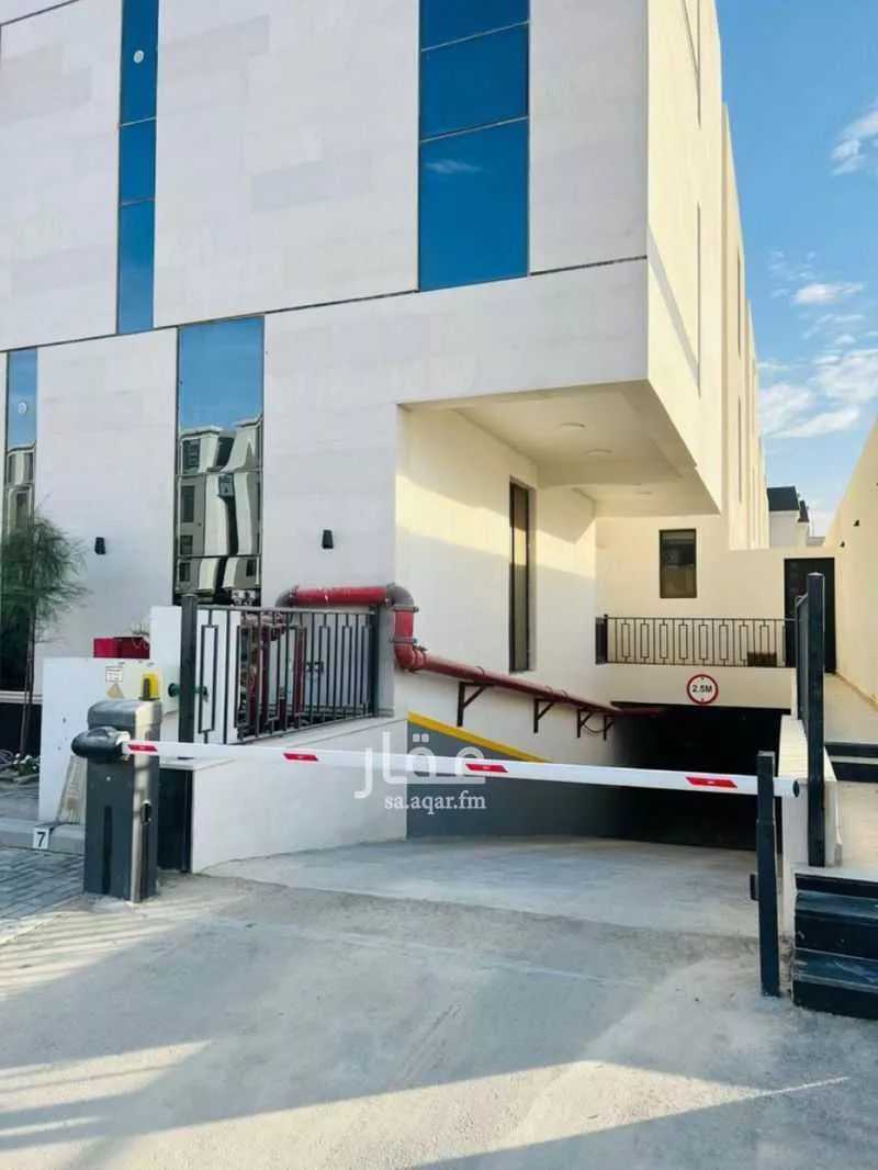 3 bedroom apartment in Al Aridh 4