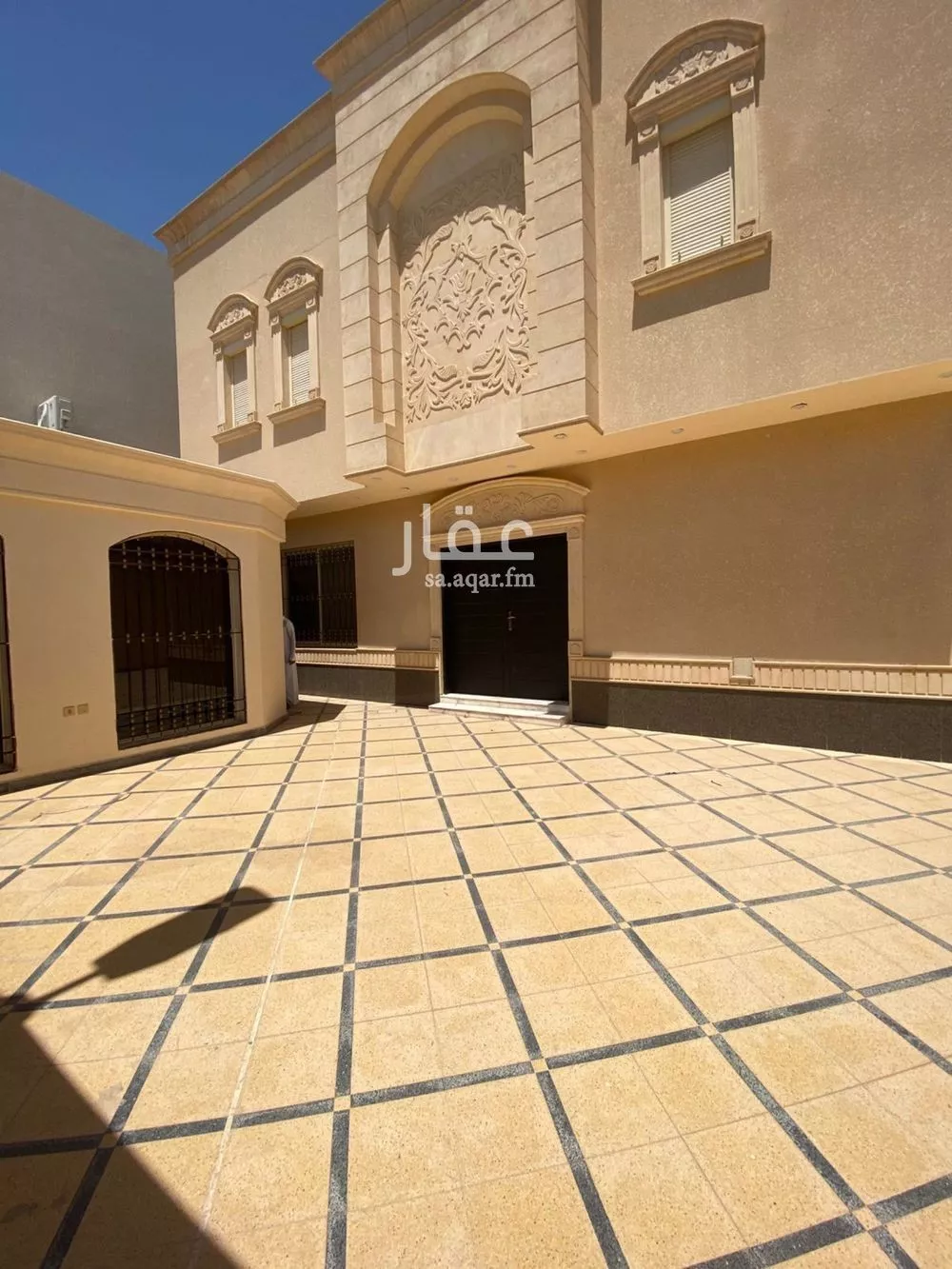 فيلا 5 غرف في الملقا 2