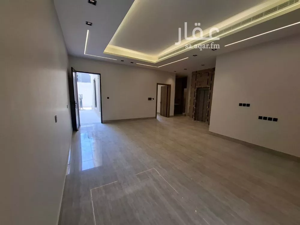 فيلا 5 غرف في العارض 4