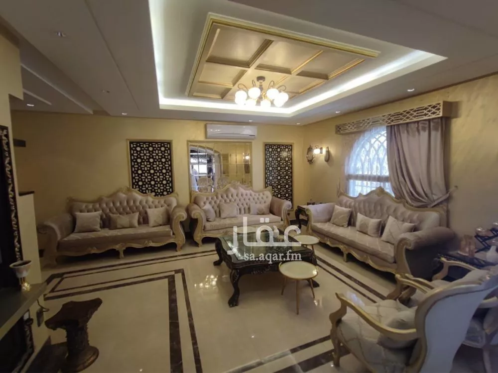 5 bedroom villa in King Fahd, Riyadh 6