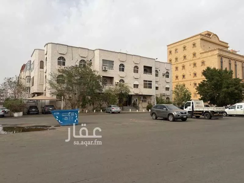 عمارة 1078 م² في الفيصلية 1