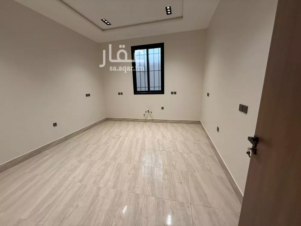 فيلا 5 غرف في الرمال 3