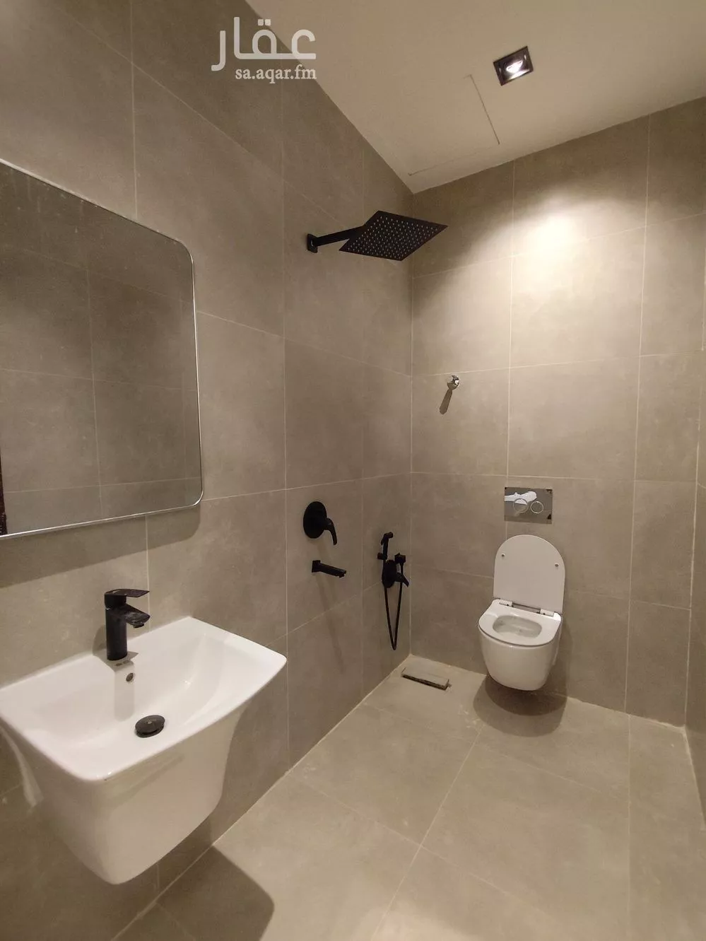 دور 4 غرف في المونسية 5