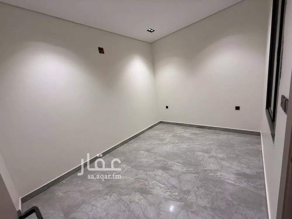 شقة 4 غرف في إشبيلية 2