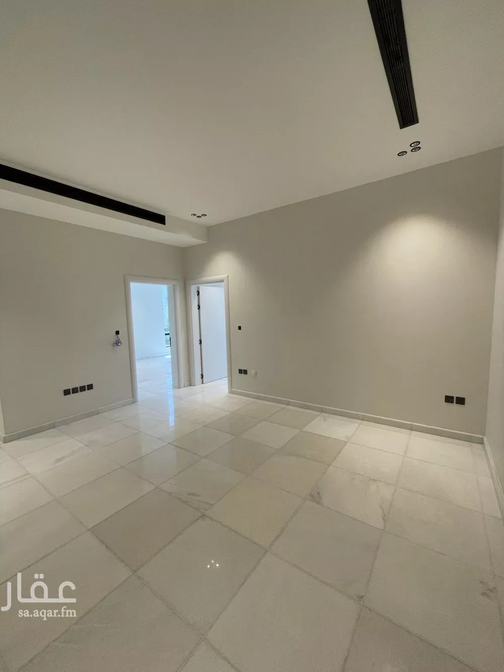 شقة 5 غرف في الزهراء 5