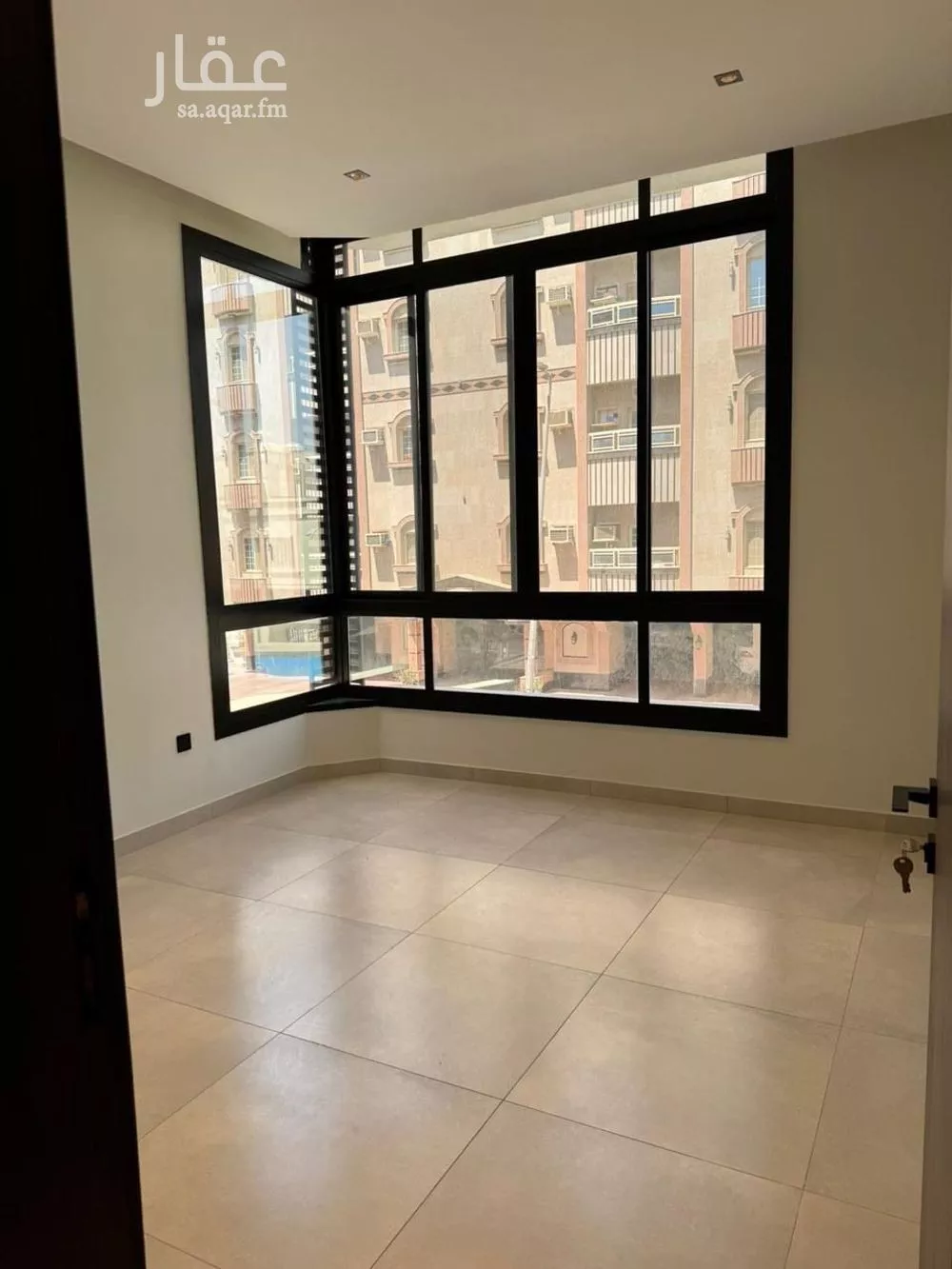 شقة 5 غرف في العزيزية 2