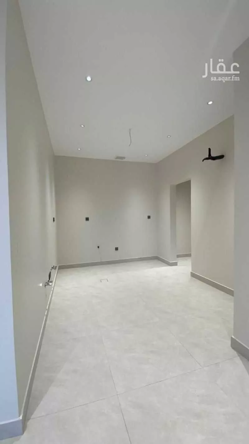 شقة 6 غرف في الروضة 2