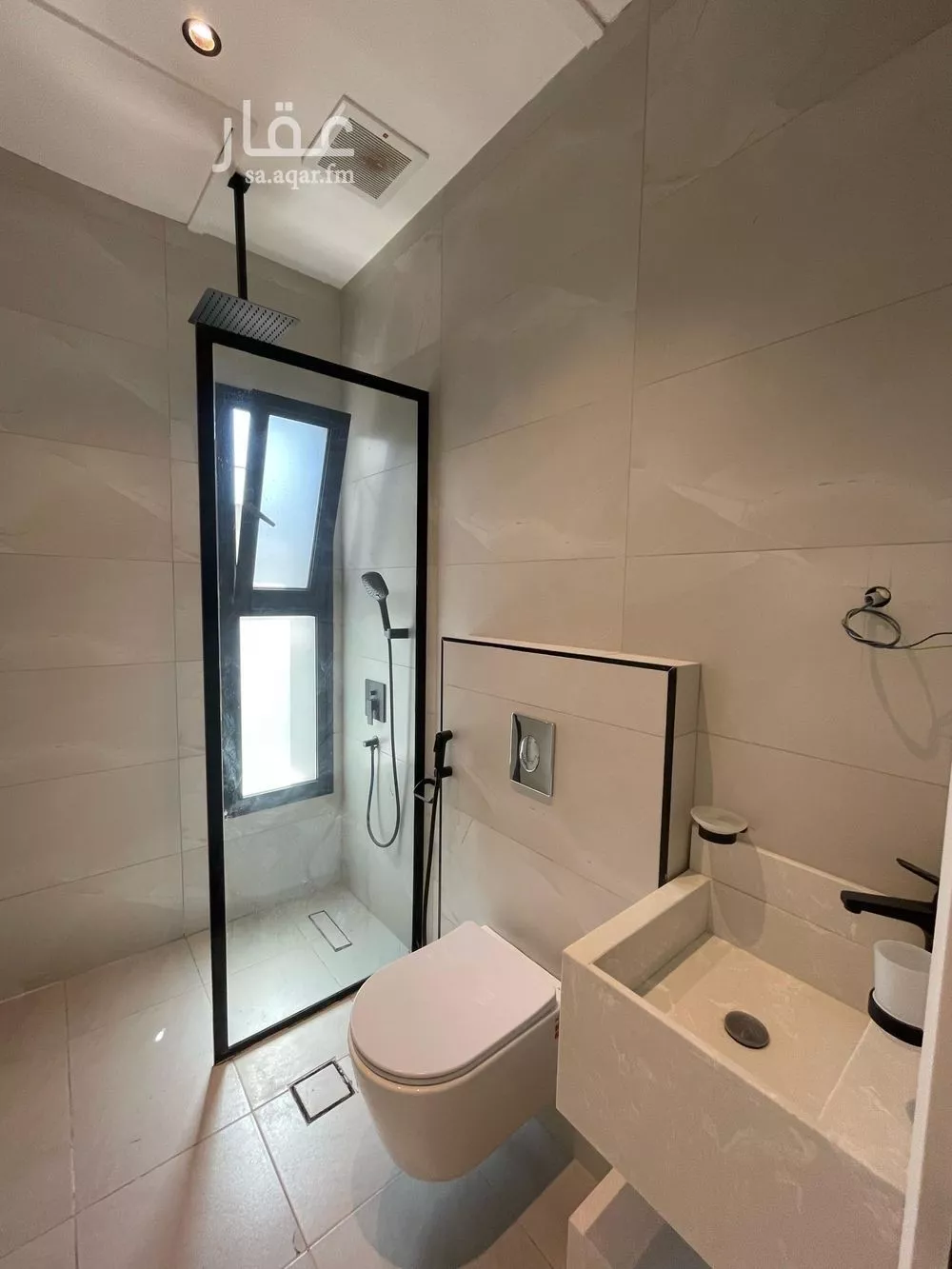 شقة 5 غرف في الزهراء 4