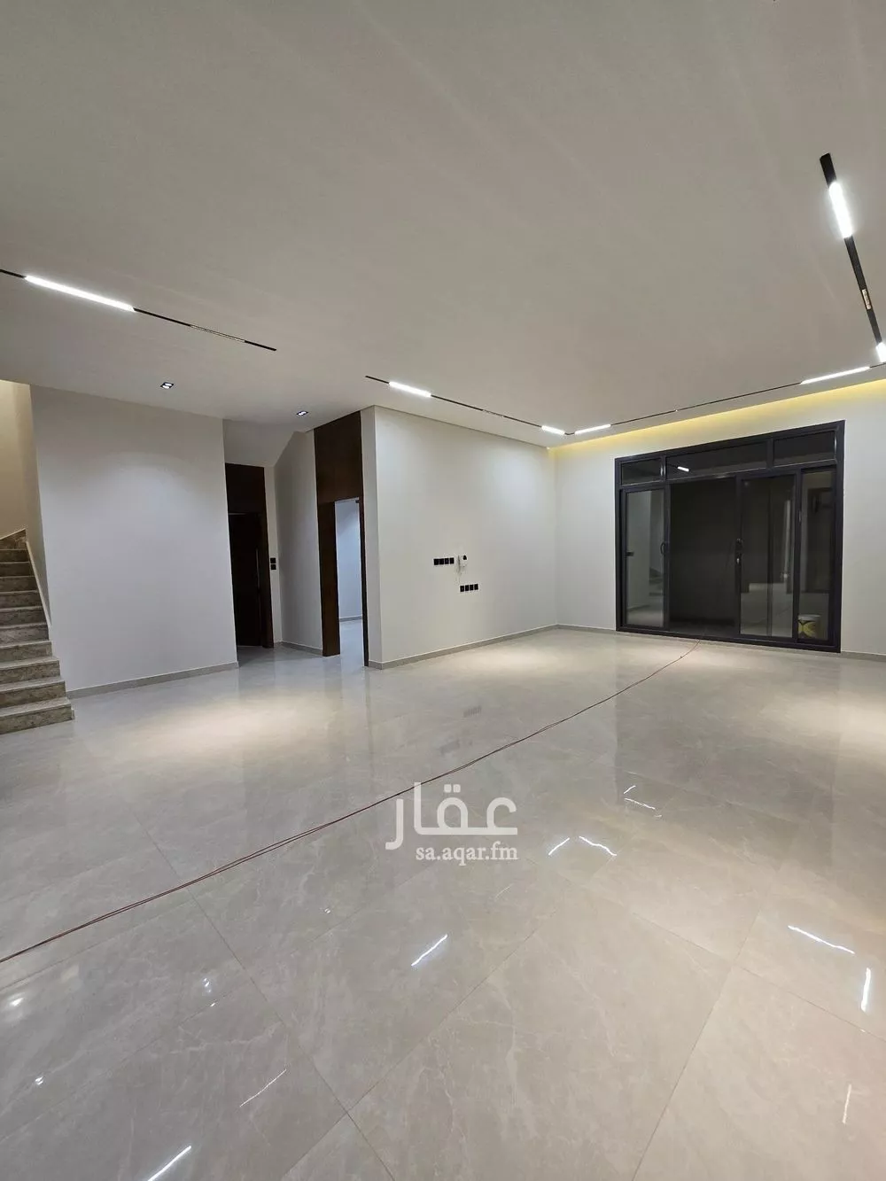 فيلا 5 غرف في الرمال 1