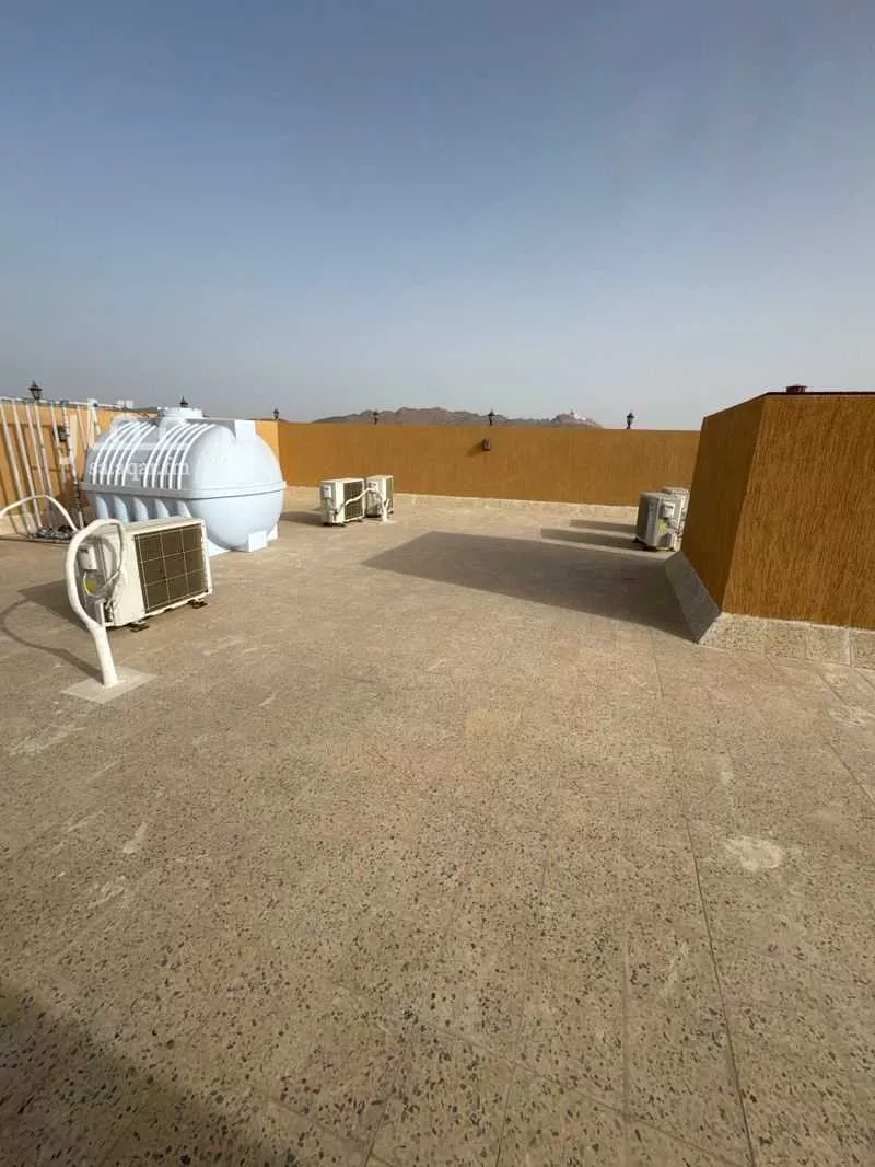 340 sqm warehouse in Ar Rayan 3