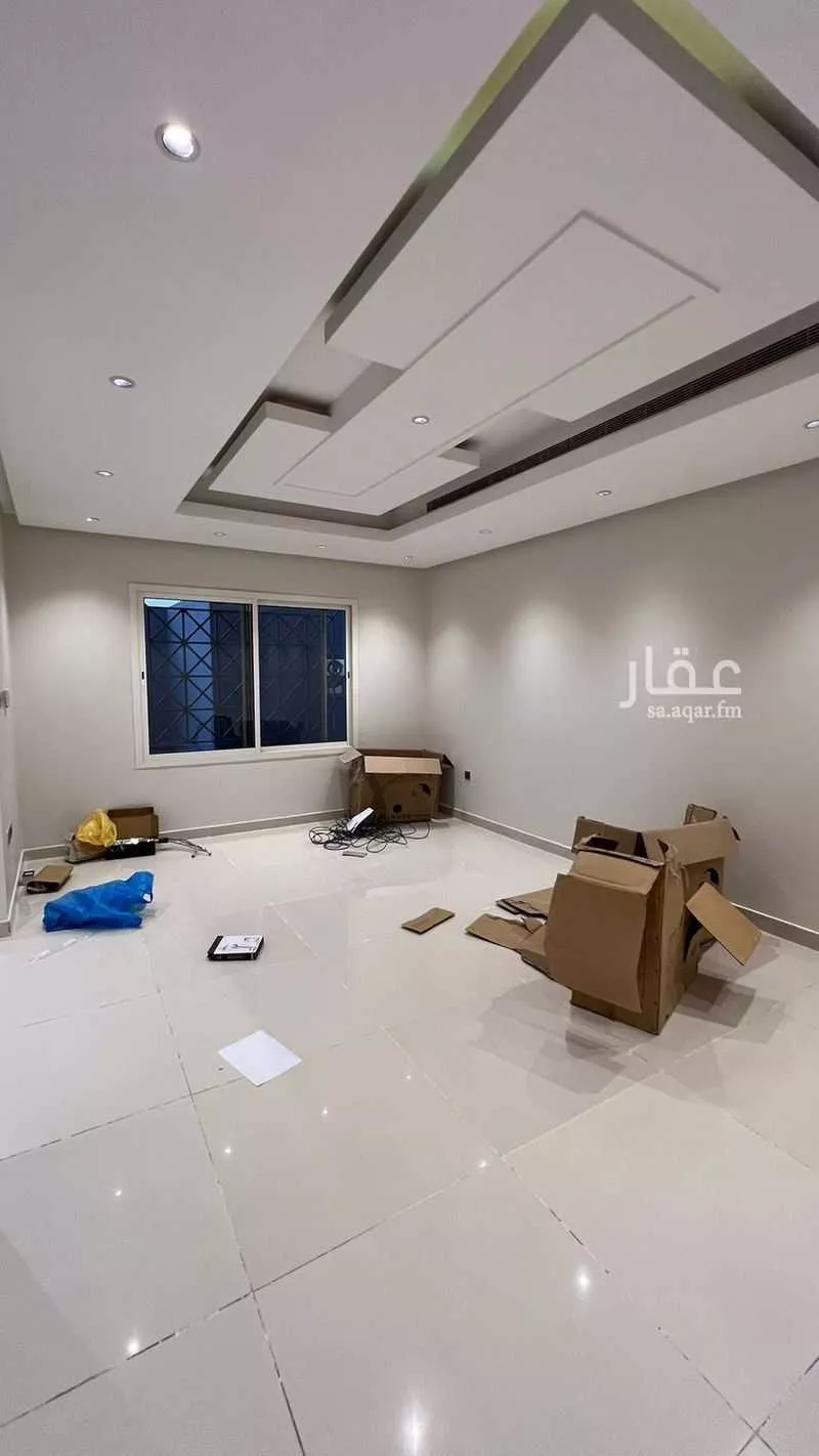 فيلا 6 غرف في العارض 2