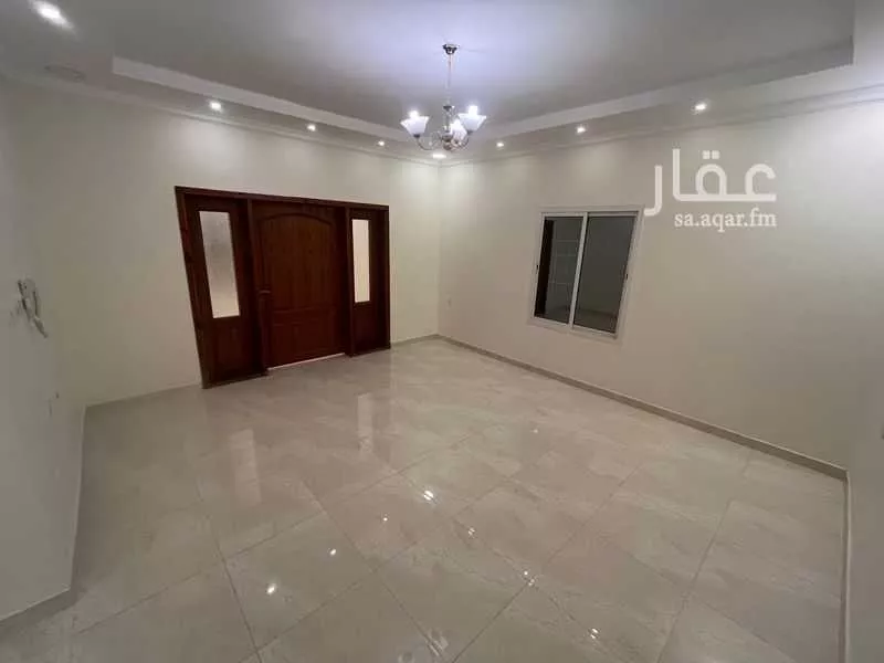 4 bedroom building in Hajar, Eastern Province 4