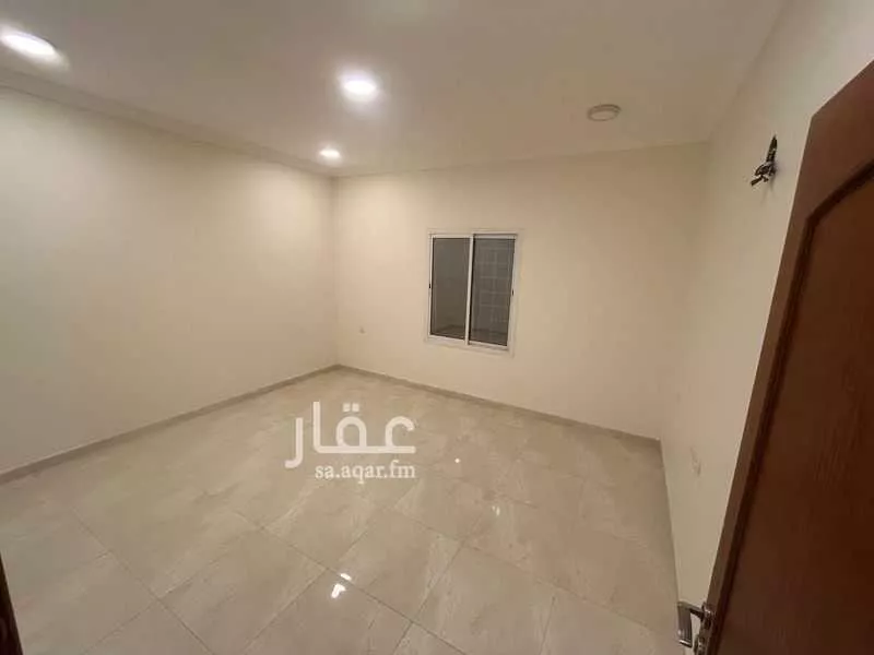 4 bedroom building in Hajar, Eastern Province 10