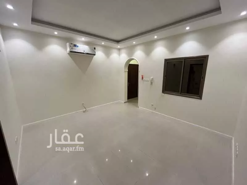 150 sqm building in Tihamah 3