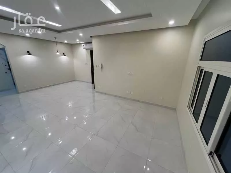 4 bedroom building in Al Basateen, Eastern Province 10