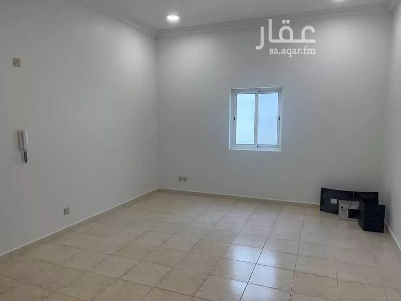 4 bedroom building in Hajar, Eastern Province
