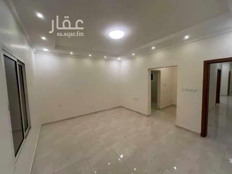 4 bedroom building in Hajar, Eastern Province 7