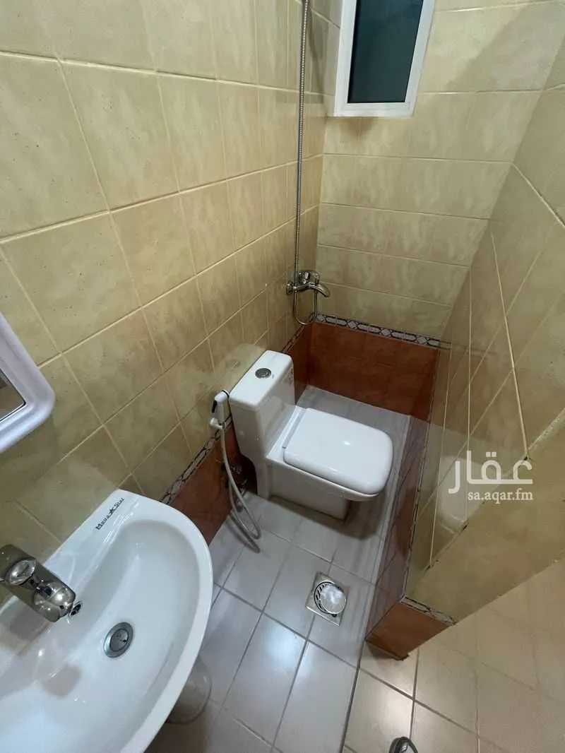 4 bedroom building in Al Basateen, Eastern Province 6
