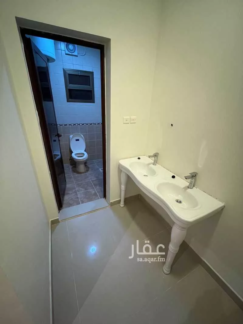 150 sqm building in Tihamah 2