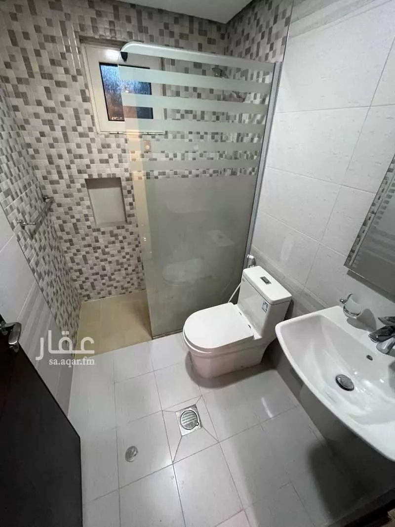 4 bedroom building in Al Basateen, Eastern Province 9