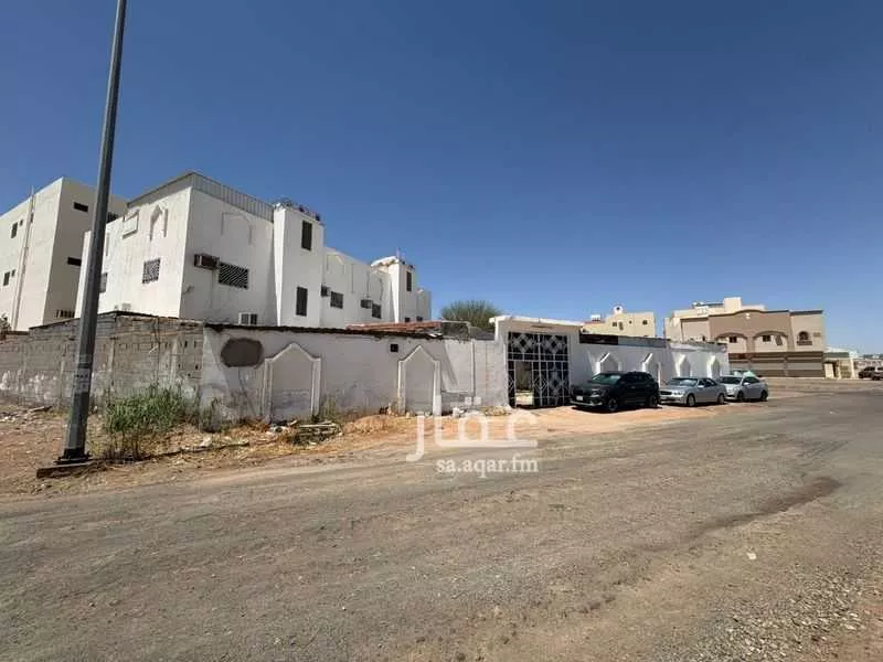 عمارة 600 م² في المطار 4