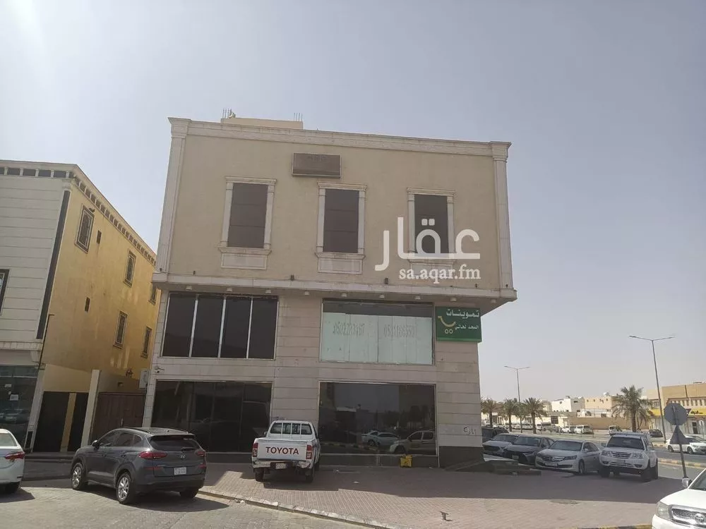 مكتب 610 م² في السعادة 5