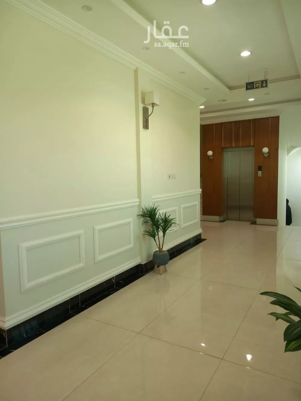 مكتب 900 م² في حطين 2