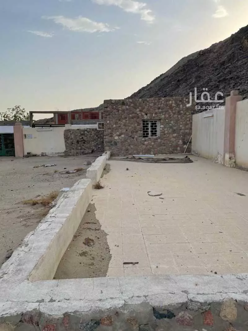 أرض 968 م² في العوالي 2