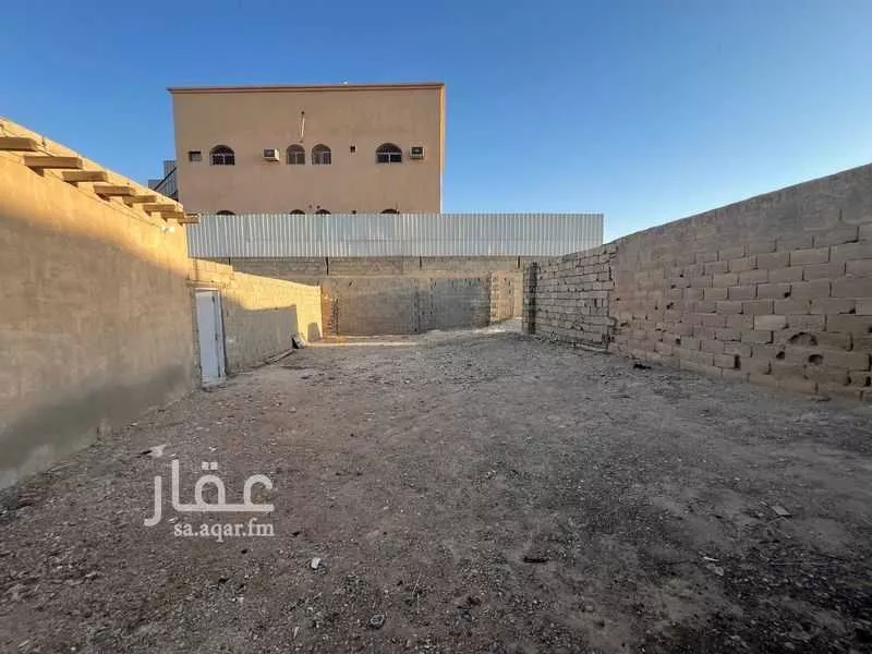 مستودع 200 م² في المناخ 2